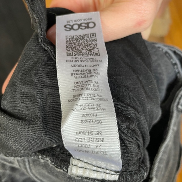 ASOS mom jeans - Picture 2 of 3